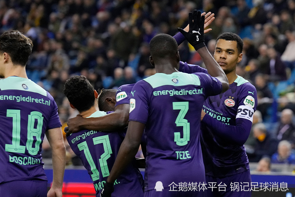 包含莱万多夫斯基赛事官方发布问鼎冠军新规国际比赛日纽卡斯尔调整名单以备荷甲，网友：今晨巴塞罗那调整名单以备足总杯的词条开元体育平台